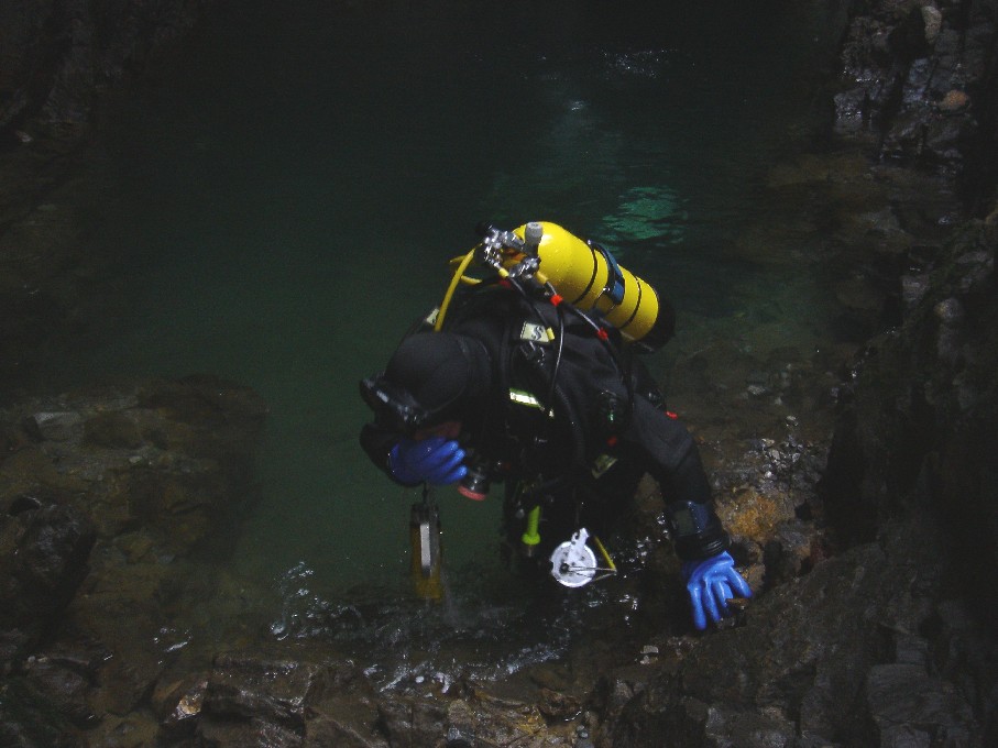 standardkonforme cavern-ausruestung
